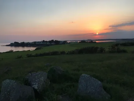 1-room apartment, Pointe de Pen Lann, opposite Billiers beach