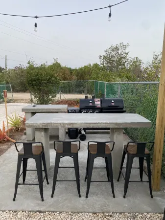 The Little Villa (Newly Renovated)