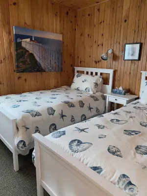 Ocean Front Property, Nearby Beaches and Breathtaking Sunsets! 링크스 앳 크로부쉬 코브 주변 호텔