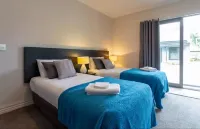 Studio 26 - One Bedroom with Pool