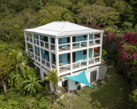 OWNERS' QUARTERS on the top of the house at AQUA VILLA ST. JOHN Hotels in Central