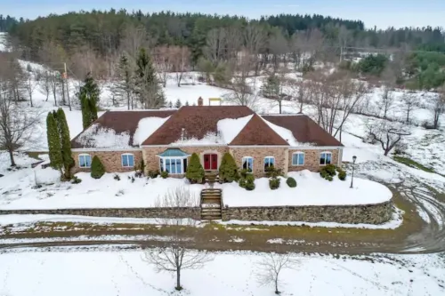 Private Estate near Ellicottville awaits you!
