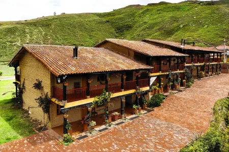 Hotel Spa Casa de Adobe Villa de Leyva Отели в г. Ракира