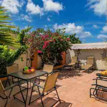 Palma Real Azul - 15-min walk to Palm Beach Hotel Exterior