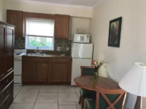 海岸陽台汽車旅館