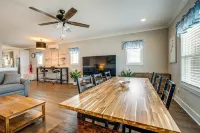 Carolina Beach Vacation Rental w/ Rooftop Terrace - parking