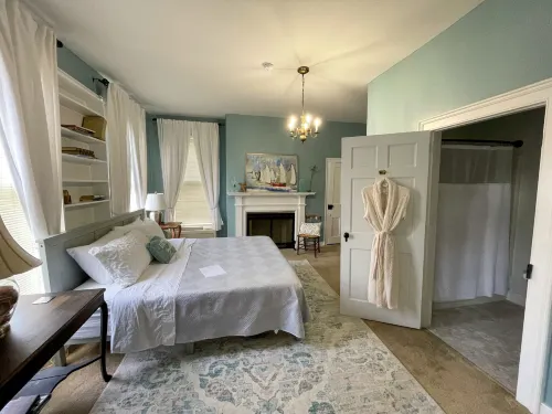 Meadows Inn - Bed and Breakfasts