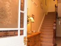 The Whalebone Arch Hotels in Whitby