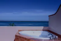 La Posada Hotel & Beach Club - Hot Tub
