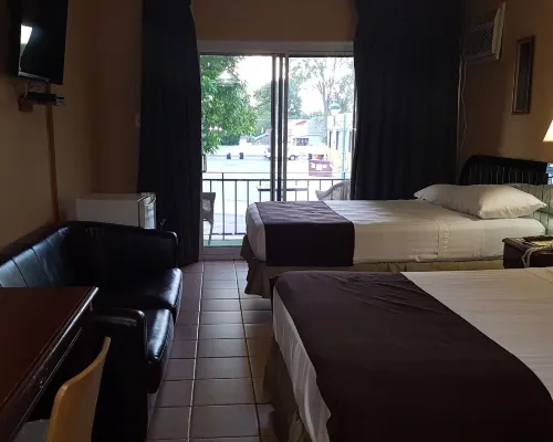Chomedey Inn Hotels in Laval