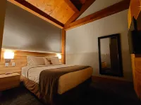 Timberland Inn فنادق في كينورا