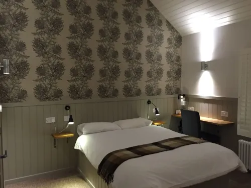 Irvine Bay Hotels in Irvine