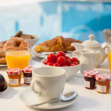 Anna Platanou Hotel