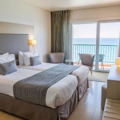Princess Et Richmond Hotels near Borrigo Beach