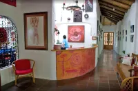 Hosteria Museart Pantavi Hotels in Parroquia de Tumbabiro