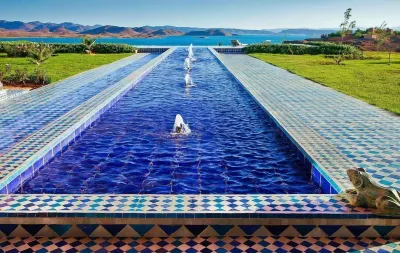 술타나 로열 골프  호텔