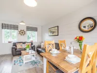 Lilipad Cottage Hotels in Filey