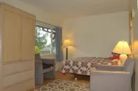 Seaside Villa Motel & RV Park Hotel di Powell River