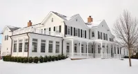 The Quogue Club - Parkplatz