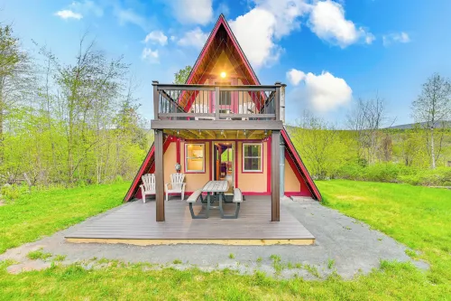Charming Hunter A-Frame: Walk to Ski Lift! - 3-Star