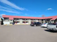 Econo Lodge - parking
