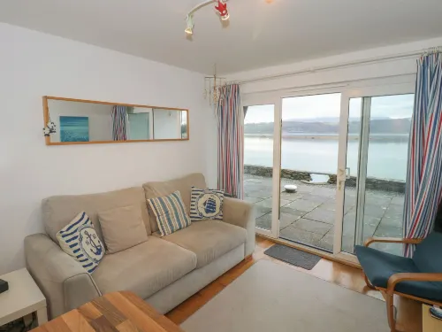 31C South Snowdon Wharf - homestay