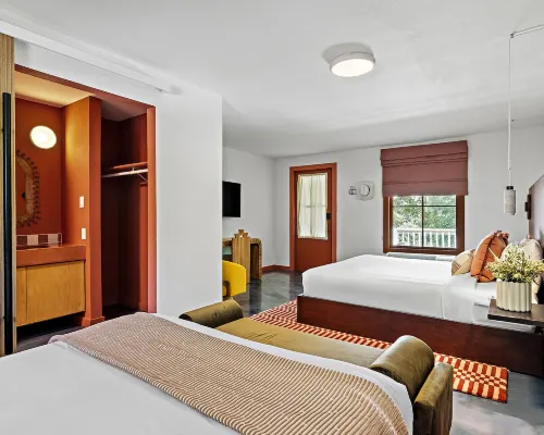 Hacienda del Rio Hotels in Comal County