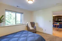 Modern Bellingham Retreat Near Galbraith Mountain! - Homestays
