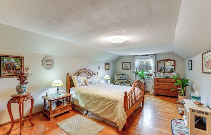 1 Mi to Historic District: Mtn-view Franklin Home