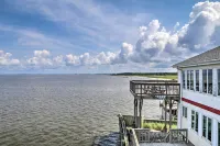 Waterfront Sanctuary w/ Panoramic Bay Views! - parking