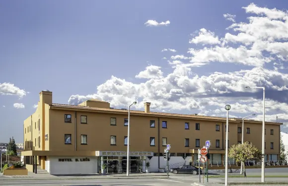 D.路易斯 - 艾瓦斯酒店