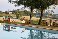 Château de Salettes - Pools