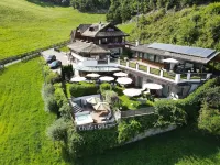 Chalet Grumer Suites&Spa Hotels in Ritten