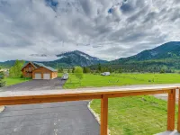 Quiet Alpine Hideaway w/ Panoramic Mountain Views! Hotels in Alpine