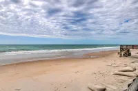 North Topsail Beach Condo w/ Balcony! - Beach