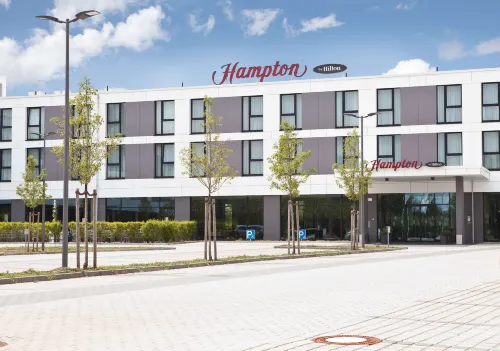 Hampton by Hilton Munich Airport South فنادق في Hallbergmoos