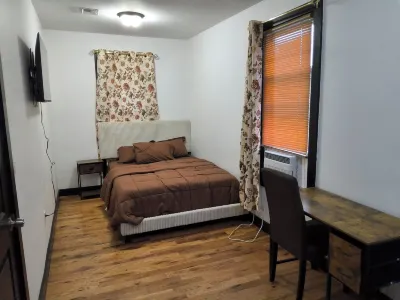 TKC Log Hotels in Irvington