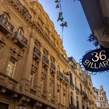 Up Congreso Hotel Отели рядом с достопримечательностью «Ратуша Буэнос-Айреса»