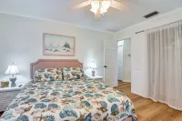 1 Mi to Anna Maria Island Pet-Friendly Retreat