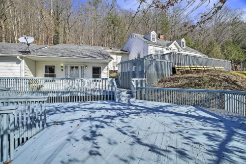 Mtn-View Home w/ Game Room - Near Atv Trails! - 3 étoiles