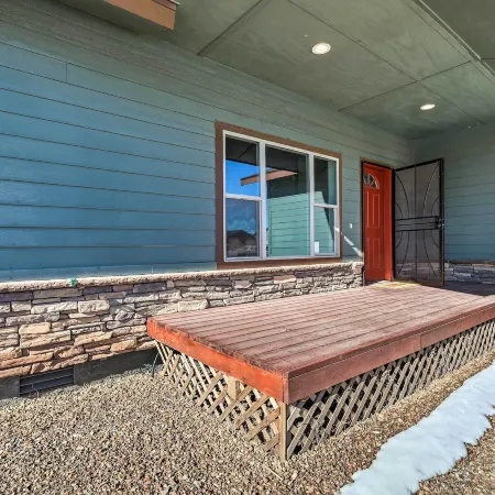 Spacious Williams Home w/ Yard: Near Hiking!