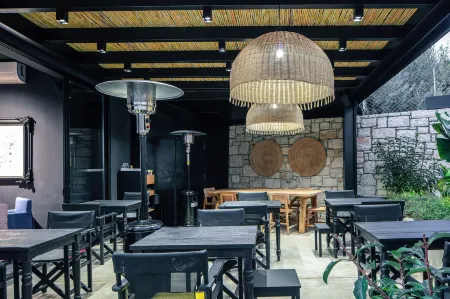 GD Gallery Suites Отели в г. Karteros