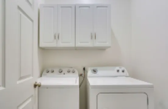 Stunning Clovis Home ~ 1 Mile to Old Town!