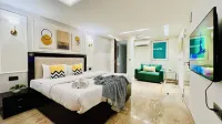 Zen Suites Gurgaon - Luxe Stays Collection - balcone