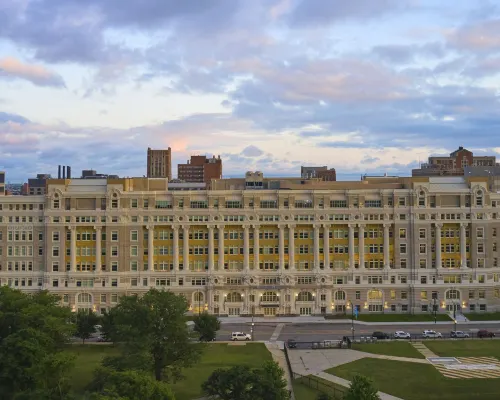 Hyatt Place Chicago Medical/University District Hotels near Douglas Park