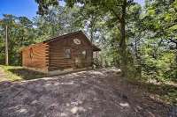 Eureka Springs Studio w/ Deck, Views & BBQ! - 2-Star