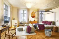 アルケ・ドヴォール・ウファゲナ・グダンスク のホテル