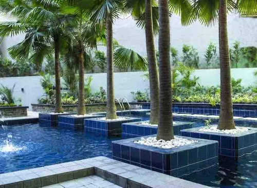 Panoramic Skyline Views Cozy Vibes Near It All - 3-Star