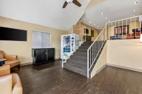 Suburban Studios Brentwood - Nashville - Parkplatz