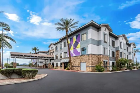 Spark by Hilton Phoenix East Mesa Отели рядом с достопримечательностью «Arizona State University Polytechnic Campus»